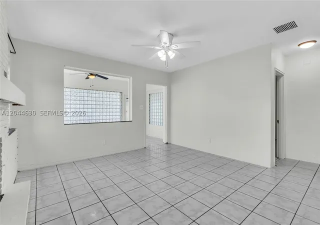 Photo 3 of Single family home for sale at 842 S 28Th Ave, Hollywood, FL 33020 | MLS# A12044630 | Listing updated on 2026-08-26