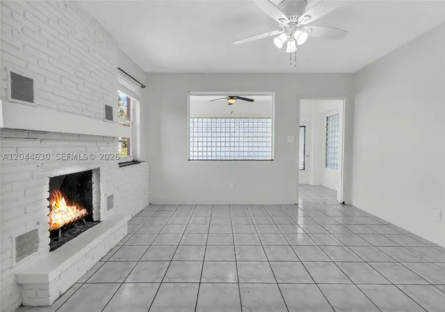 Photo 4 of Single family home for sale at 842 S 28Th Ave, Hollywood, FL 33020 | MLS# A12044630 | Listing updated on 2026-08-26