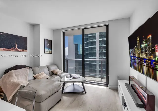 3rd image of 55 Sw 9Th St #2407, Miami, FL 33130 | MLS# A12057296