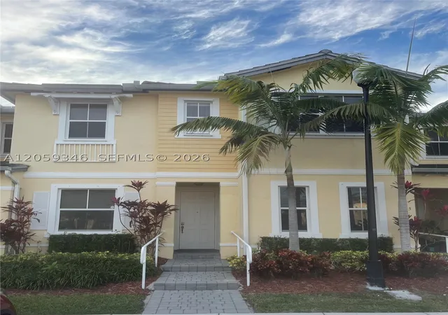 Condo for sale at 132 Se 28Th Pl #4, Homestead, FL 33033 | MLS# A12059346