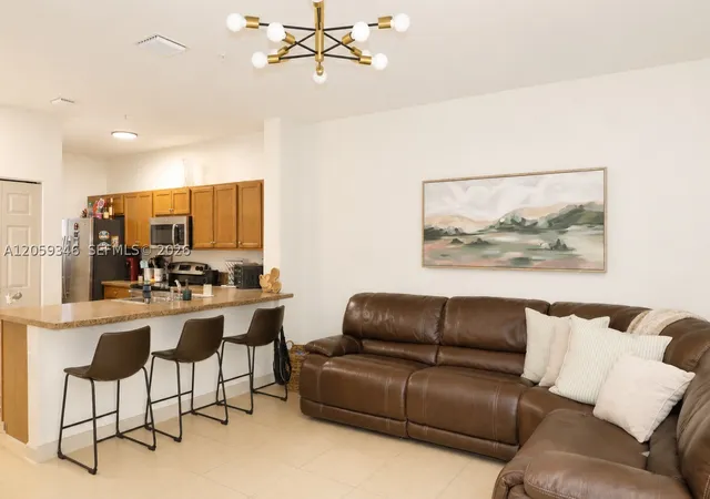 Photo 2 of Condo for sale at 132 Se 28th Pl #4, Homestead, FL 33033 | MLS# A12059346 | Listing updated on 2026-10-01