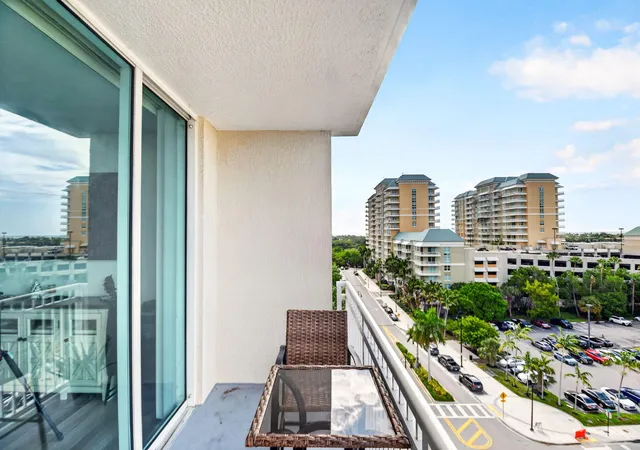 Homes for sale in Boynton Beach, FL | 350 N Federal Hwy #813, Boynton Beach, FL 33435 | MLS# B26056412