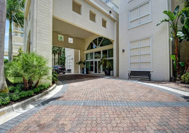 Homes for sale in Boynton Beach, FL | 350 N Federal Hwy #813, Boynton Beach, FL 33435 | MLS# B26056412