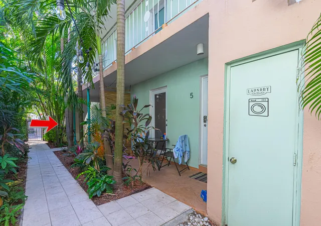 3rd image of 1117 Meridian Ave #7-1117, Miami Beach, FL 33139 | MLS# B26056420