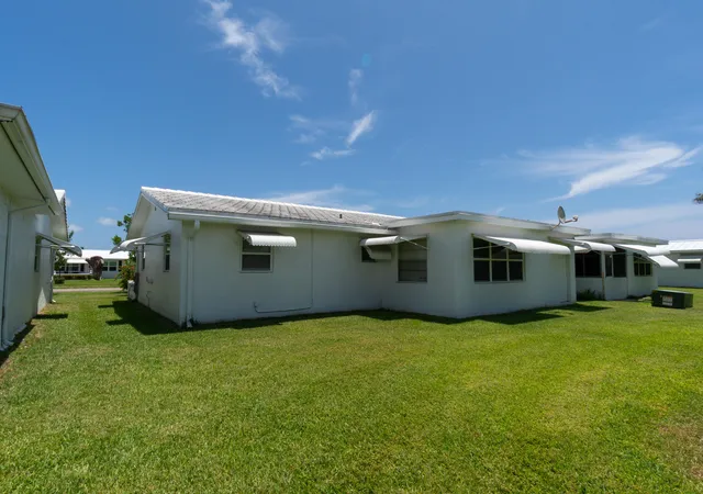 Homes for sale in Boynton Beach, FL | 715 Sw 18th St, Boynton Beach, FL 33426 | MLS# B26056427