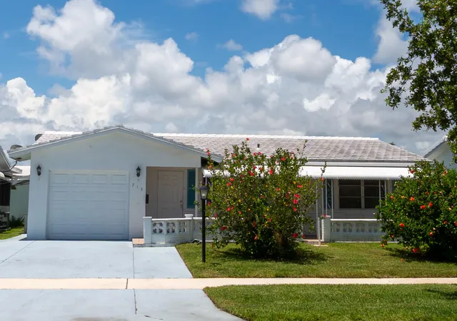Homes for sale in Boynton Beach, FL | 715 Sw 18th St, Boynton Beach, FL 33426 | MLS# B26056427
