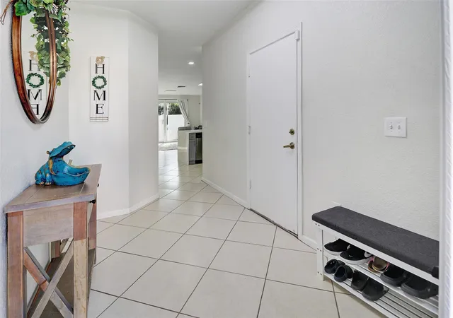 3rd image of 8106 Prestige Commons Dr #8106, Tamarac, FL 33321 | MLS# B26056431