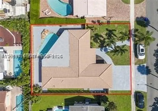 2nd image of 2185 Imperial Point Dr, Fort Lauderdale, FL 33308 | MLS# A12059716