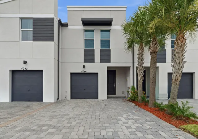 1st image of 4046 Hot Springs Ave, Palm Springs, FL 33461 | MLS# B26056447