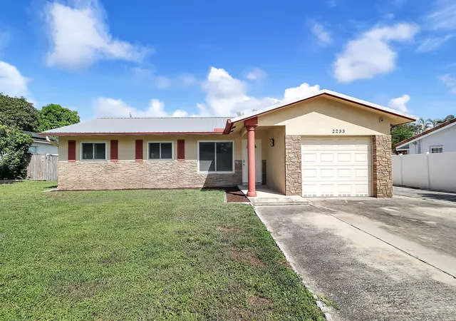 2nd image of 2233 Nw 3rd Ave, Boca Raton, FL 33431 | MLS# B26056468