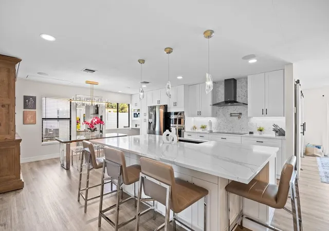 5th image of 526 Linnet Cir, Delray Beach, FL 33444 | MLS# B26056508