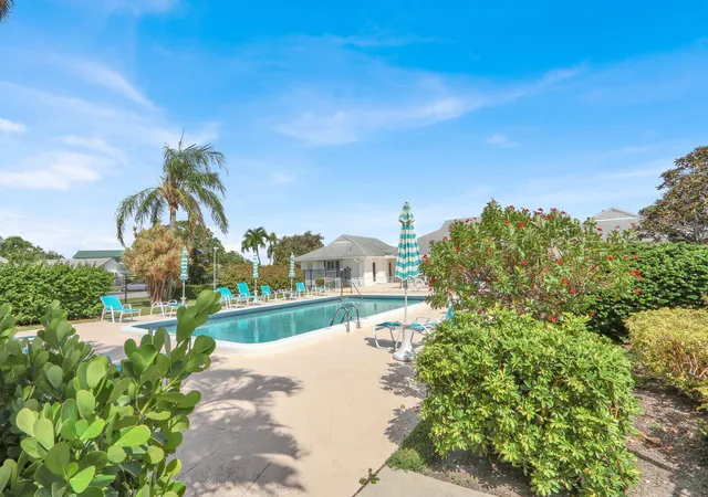 Homes for sale in Palm Beach Gardens, FL | 10084 Meridian Wy N #4, Palm Beach Gardens, FL 33410 | MLS# B26056542