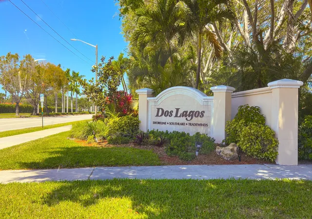Homes for sale in Boynton Beach, FL | 14 Vía De Casas Sur #103, Boynton Beach, FL 33426 | MLS# B26056526