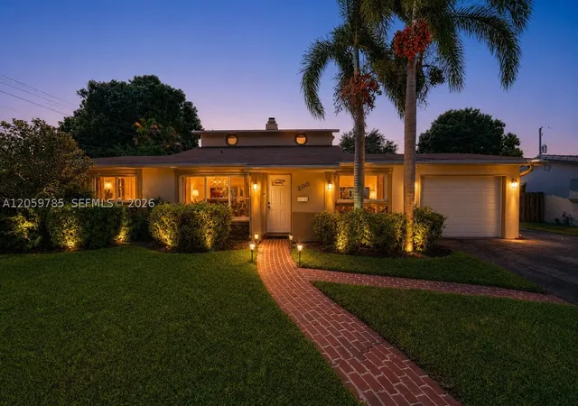 Photo 3 of Single family home for sale at 200 Sw 16 Street, Pompano Beach, FL 33060 | MLS# A12059785 | Listing updated on 2026-10-03