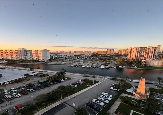 12th image of 300 Bayview Dr #1201, Sunny Isles Beach, FL 33160 | MLS# A12058650