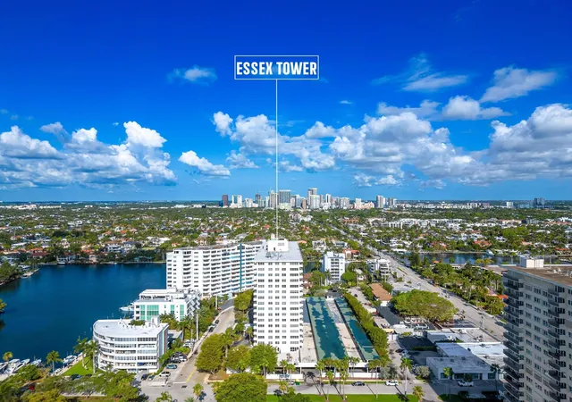 2nd image of 340 Sunset Dr, North Lauderdale, FL 33301