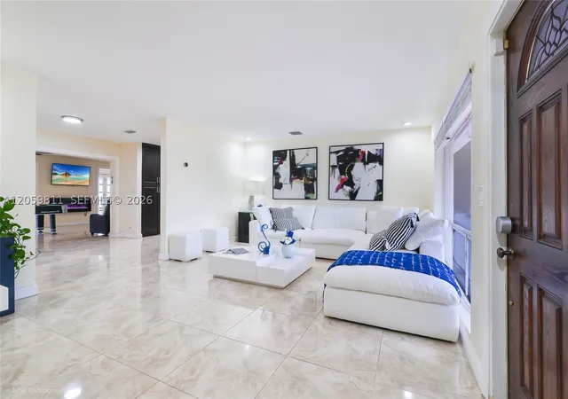 3rd image of 5500 Fillmore, Hollywood, FL 33021 | MLS# A12059811