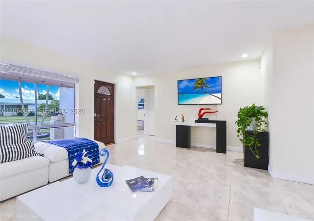 4th image of 5500 Fillmore, Hollywood, FL 33021 | MLS# A12059811