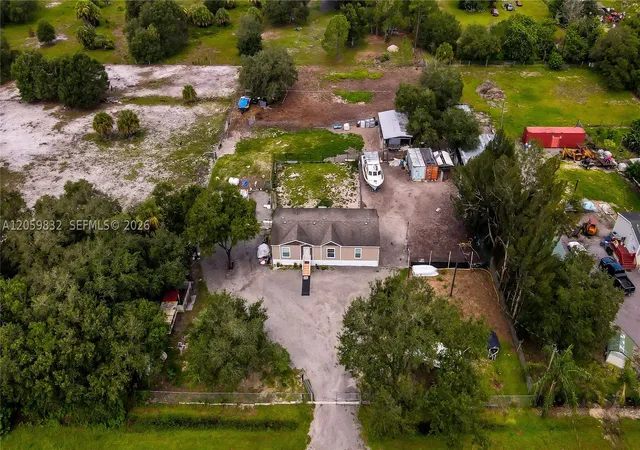 4th image of 130 S Nogal St, Clewiston, FL 33440 | MLS# A12059832