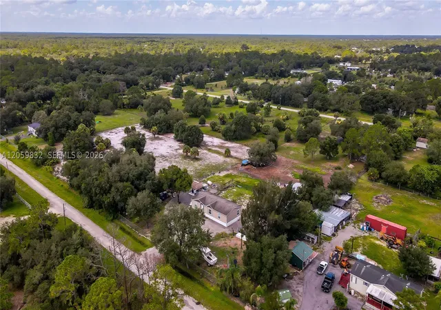 5th image of 130 S Nogal St, Clewiston, FL 33440 | MLS# A12059832