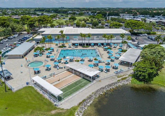 29th image of 136 Flanders C, Delray Beach, FL 33484 | MLS# B26056633