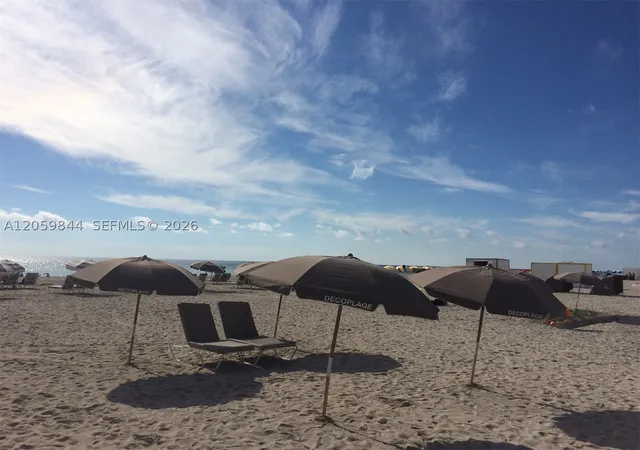 2nd image of 100 Lincoln Rd, Miami Beach, FL 33139