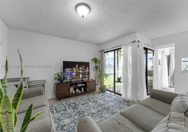 4th image of 1400 Jefferson Dr, Homestead, FL 33034