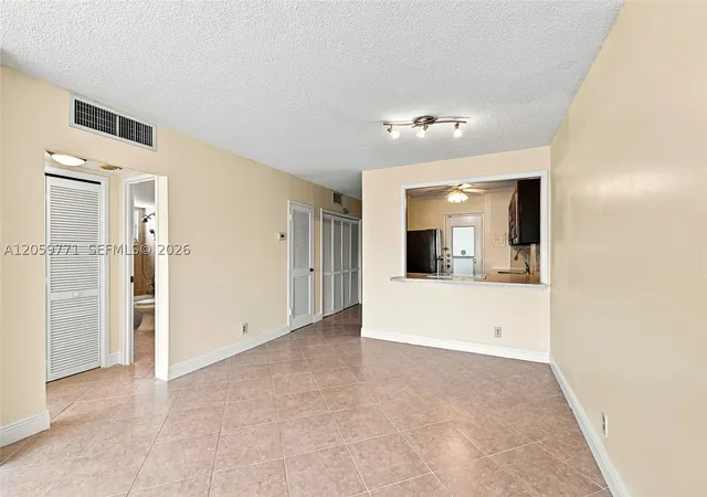 image of 2555 Ne 11Th St, Fort Lauderdale, FL 33304