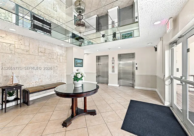 2nd image of 2555 Ne 11 Street #510, Fort Lauderdale, FL 33304 | MLS# A12059771