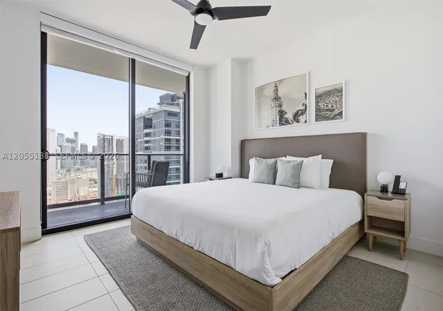 3rd image of 159 Ne 6Th St #2914, Miami, FL 33132 | MLS# A12055138