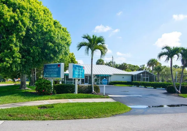 Homes for sale in Vero Beach, FL | 2333 Indian River Blvd, Vero Beach, FL 32960 | MLS# B26056749