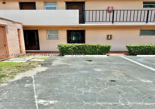 2nd image of 19001 Ne 14th Ave #121, Miami, FL 33179 | MLS# A12059177