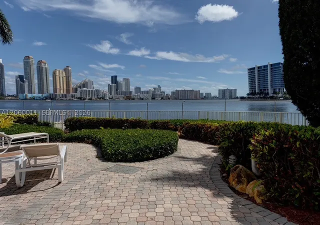 4th image of 3600 Mystic Pointe Dr #613, Aventura, FL 33180 | MLS# A12060011