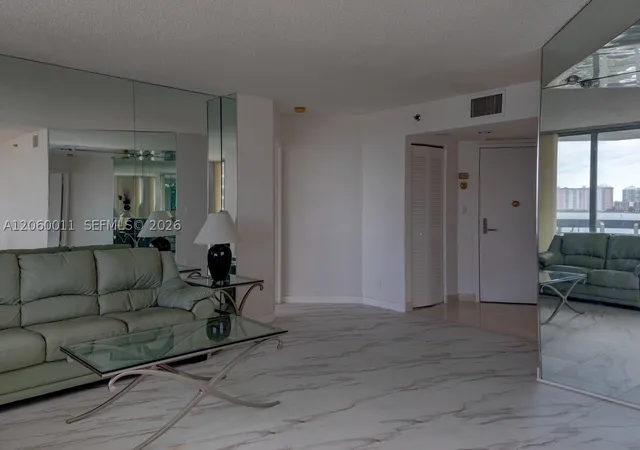 5th image of 3600 Mystic Pointe Dr #613, Aventura, FL 33180 | MLS# A12060011