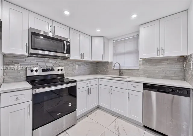 2nd image of 5900 Nw 44Th St #414, Lauderhill, FL 33319 | MLS# A12057343