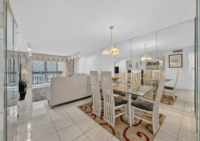 4th image of 5900 Nw 44Th St #414, Lauderhill, FL 33319 | MLS# A12057343