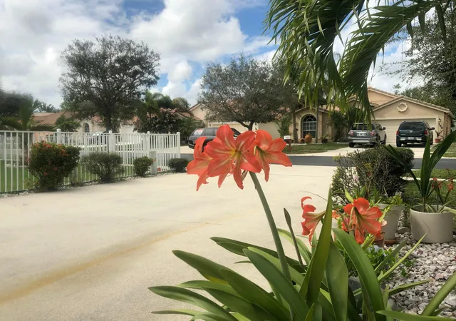 4th image of 139 Preserve Dr, Royal Palm Beach, FL 33411 | MLS# B26056854