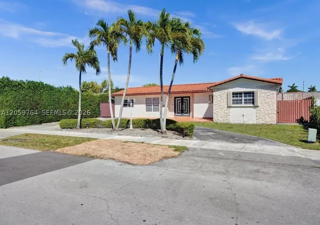 Photo 1 of Single family home for sale at 2711 Sw 117th Ct, Miami, FL 33175 | MLS# A12059764 | Listing updated on 2026-07-30