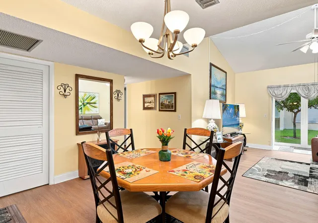 3rd image of 2532 Boundbrook Dr S, Palm Springs, FL 33406
