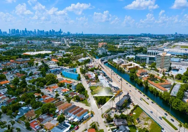 Photo 2 of Land for sale at 699 E Okeechobee Rd, Hialeah, FL 33010 | MLS# A12060204 | Listing updated on 2026-08-26
