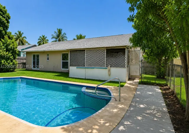 Photo 3 of Single family home for sale at 6221 Sw 4Th St, Margate, FL 33068 | MLS# A12060014 | Listing updated on 2026-09-30