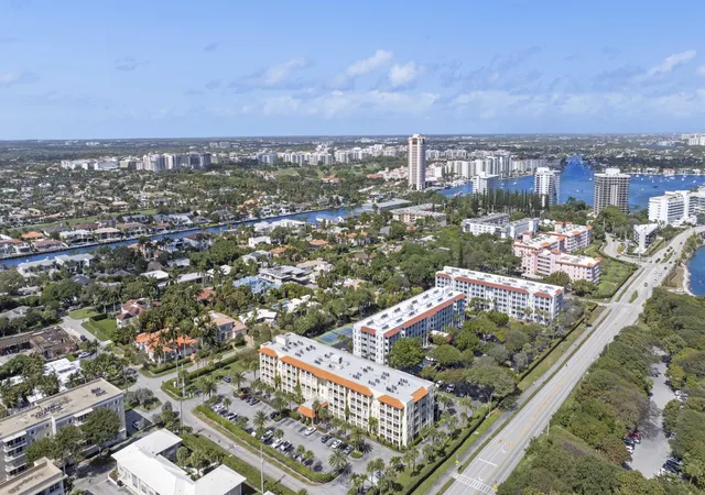 2nd image of 1111 S Ocean Blvd, Boca Raton, FL 33432