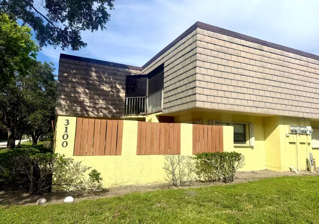 1st image of 3100 Se Brook St, Stuart, FL 34997 | MLS# B26056929
