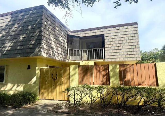 2nd image of 3100 Se Brook St, Stuart, FL 34997 | MLS# B26056929