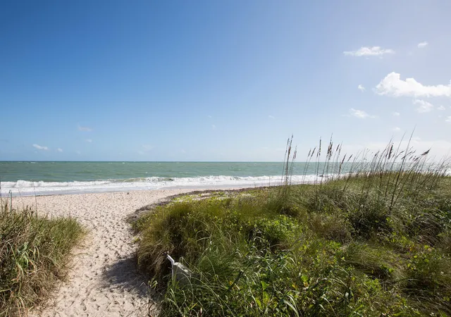 36th image of 1825 Mooringline Dr #2-F, Vero Beach, FL 32963 | MLS# B26056962