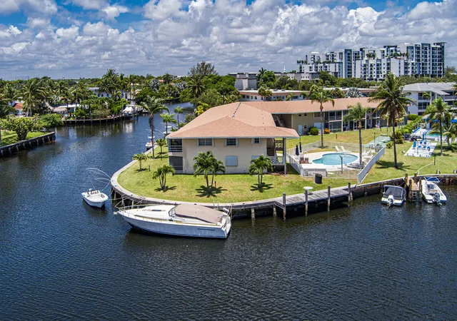 1st image of 298 Se 6th Ave #18, Pompano Beach, FL 33060 | MLS# B26056959