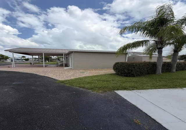 4th image of 13811 Ne 124Th Ave #146, Okeechobee, FL 34974 | MLS# B26056963