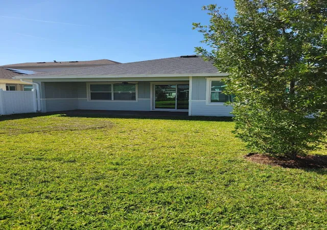 3rd image of 19771 Rugged Trunk Trl, Loxahatchee, FL 33470 | MLS# B26056971