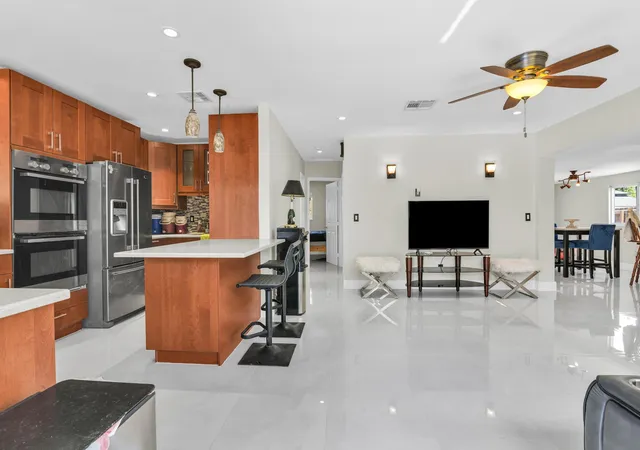 1st image of 1218 Sw 2nd Ave, Pompano Beach, FL 33060 | MLS# B26056984