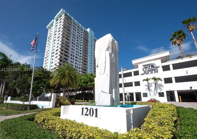 2nd image of 1201 S Ocean Dr #1703N, Hollywood, FL 33019 | MLS# A12059831